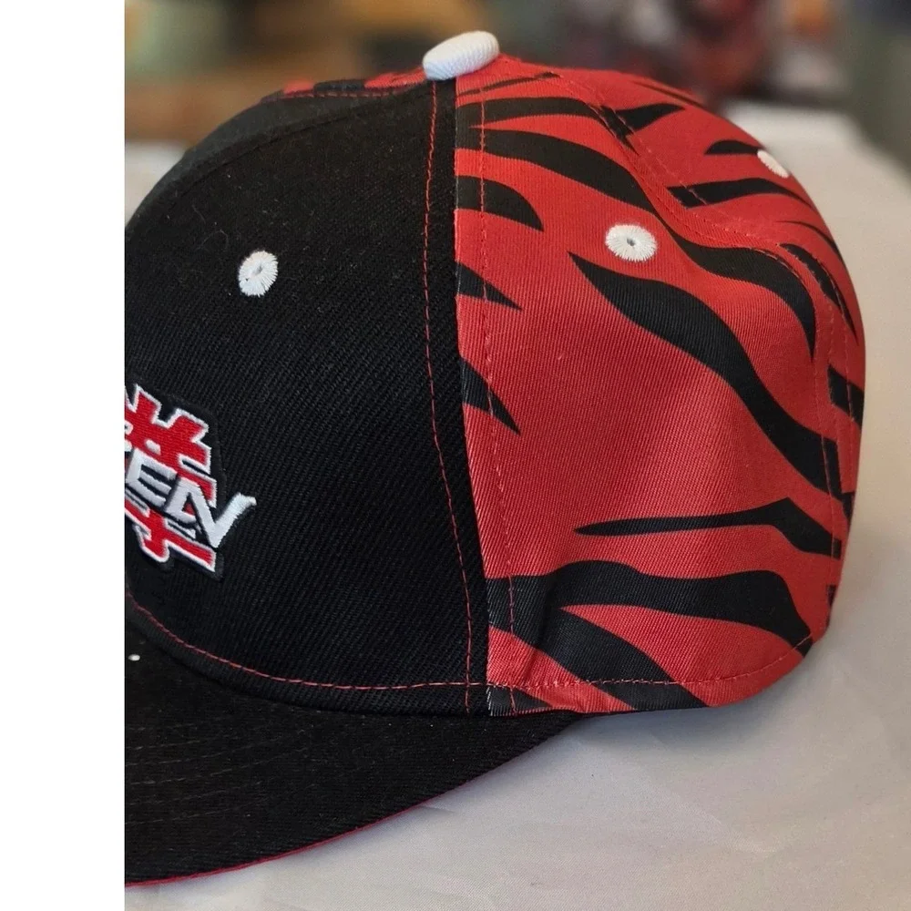 Headgear Classics Tekken Hat Mens 7 1/8 Red Black New Zebra Tiger Print